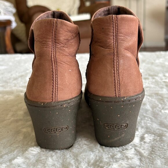 Keen Akita Brown Suede Leather Ankle Booties Wedge Heel Boots Size 6 - Picture 5 of 7